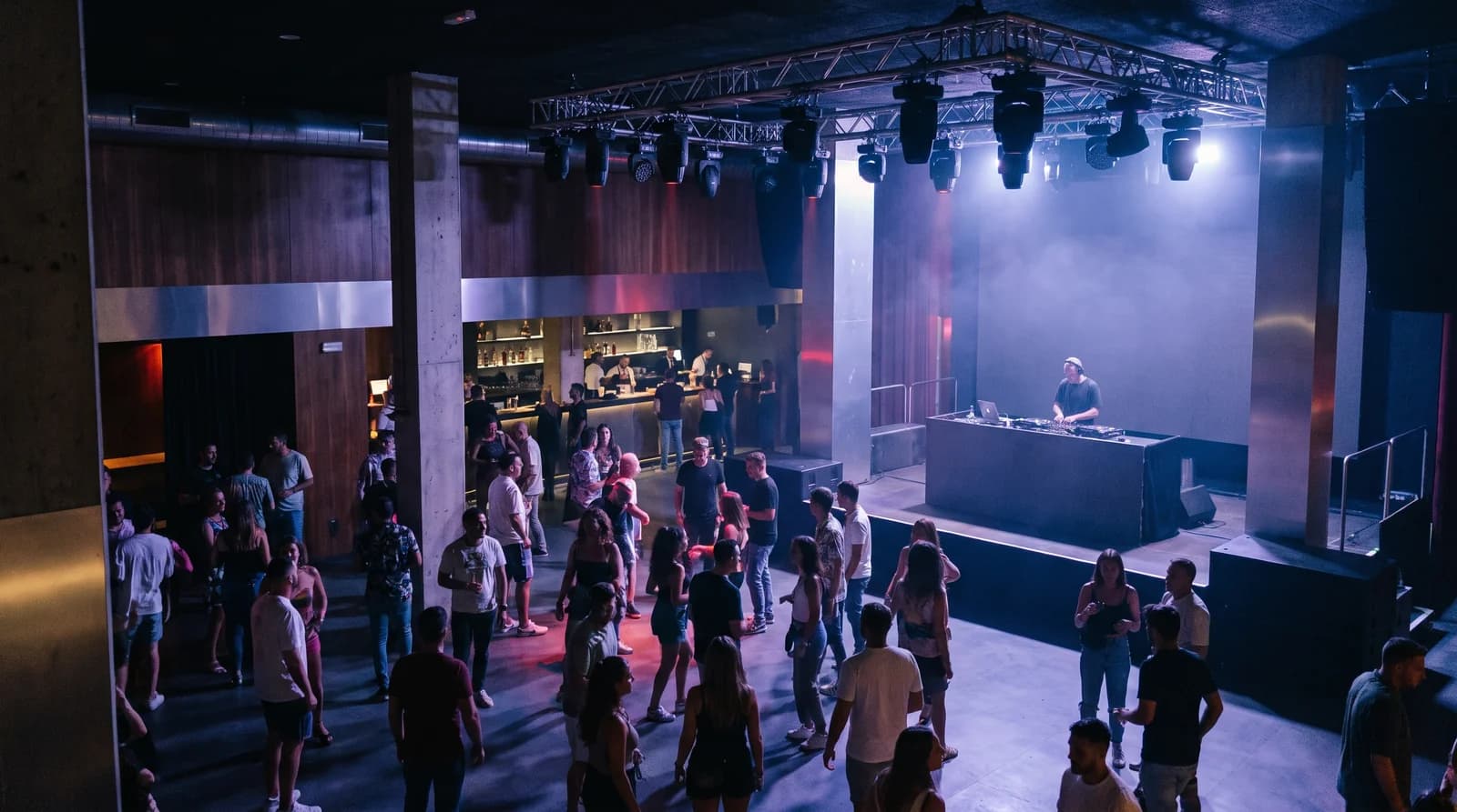 Electronic club night atmosphere
