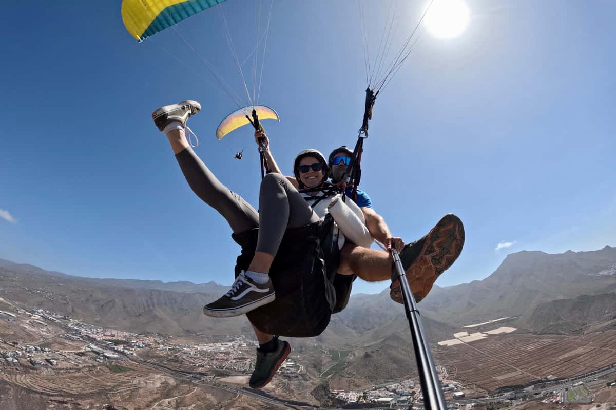 Costa Adeje: Tandem Paragliding Experience with Hotel Pickup